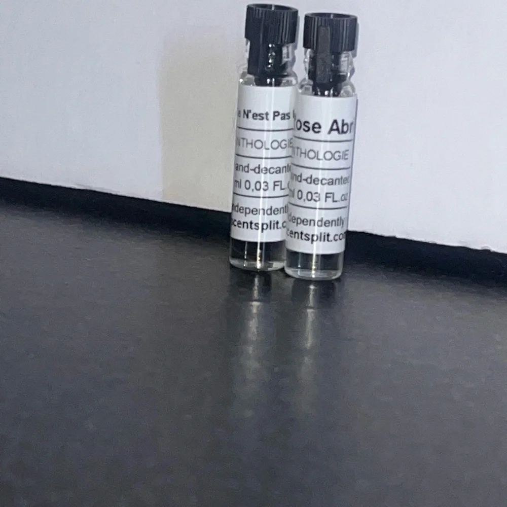 Rose Absolution Perfume Sample - Picture 4 of 4